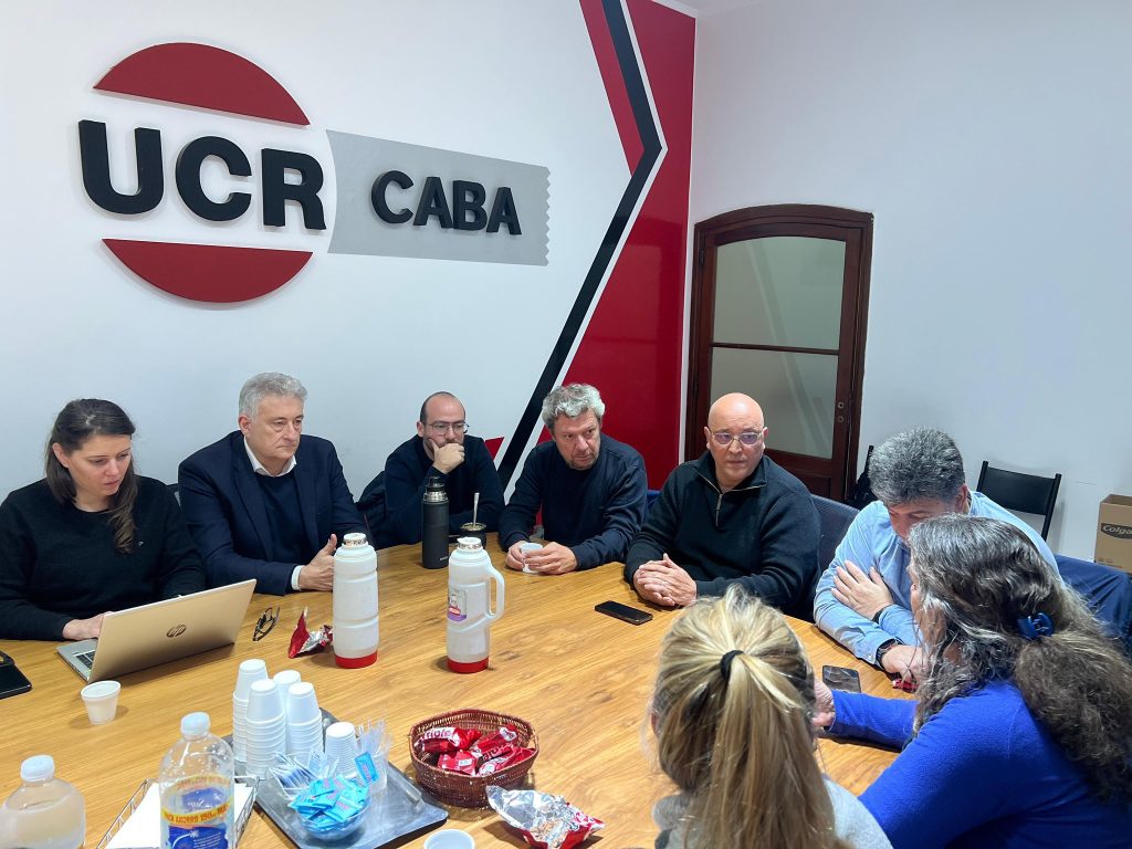 Encuentro entre la UCR porteña y la OTR