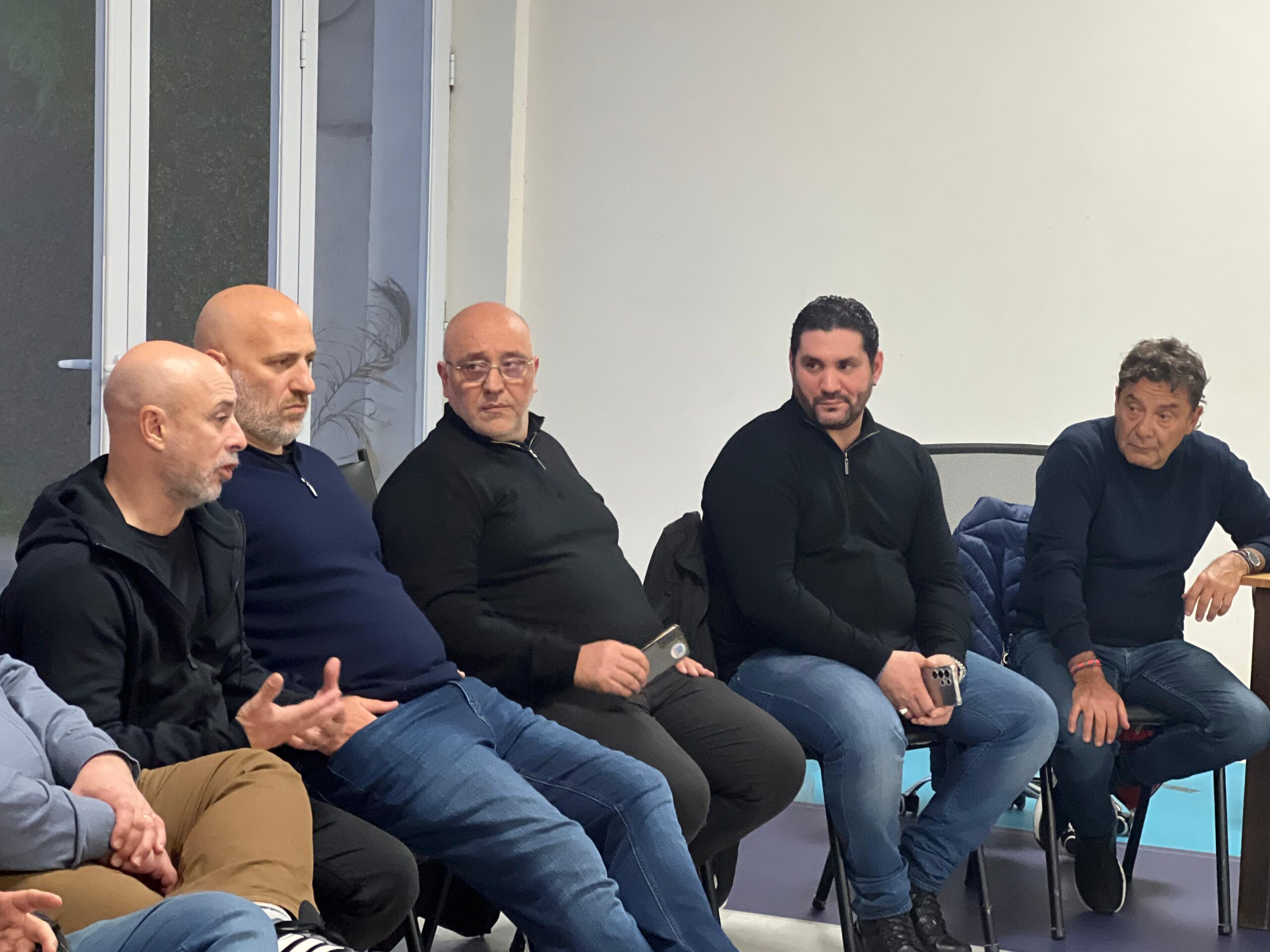 Reunión clave de la UCR Capital: armar una alternativa frente a Milei y los K