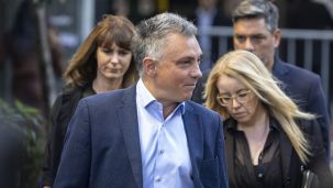 Pareja atacó al Pro por el apoyo a Kicillof