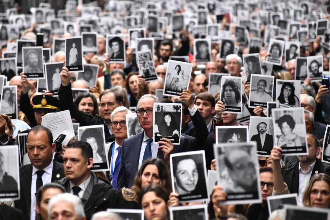 A 32 años del atentado, el presidente de la AMIA cuestionó a la Justicia y pidió reforzar la seguridad en la Triple Frontera ante la amenaza iraní