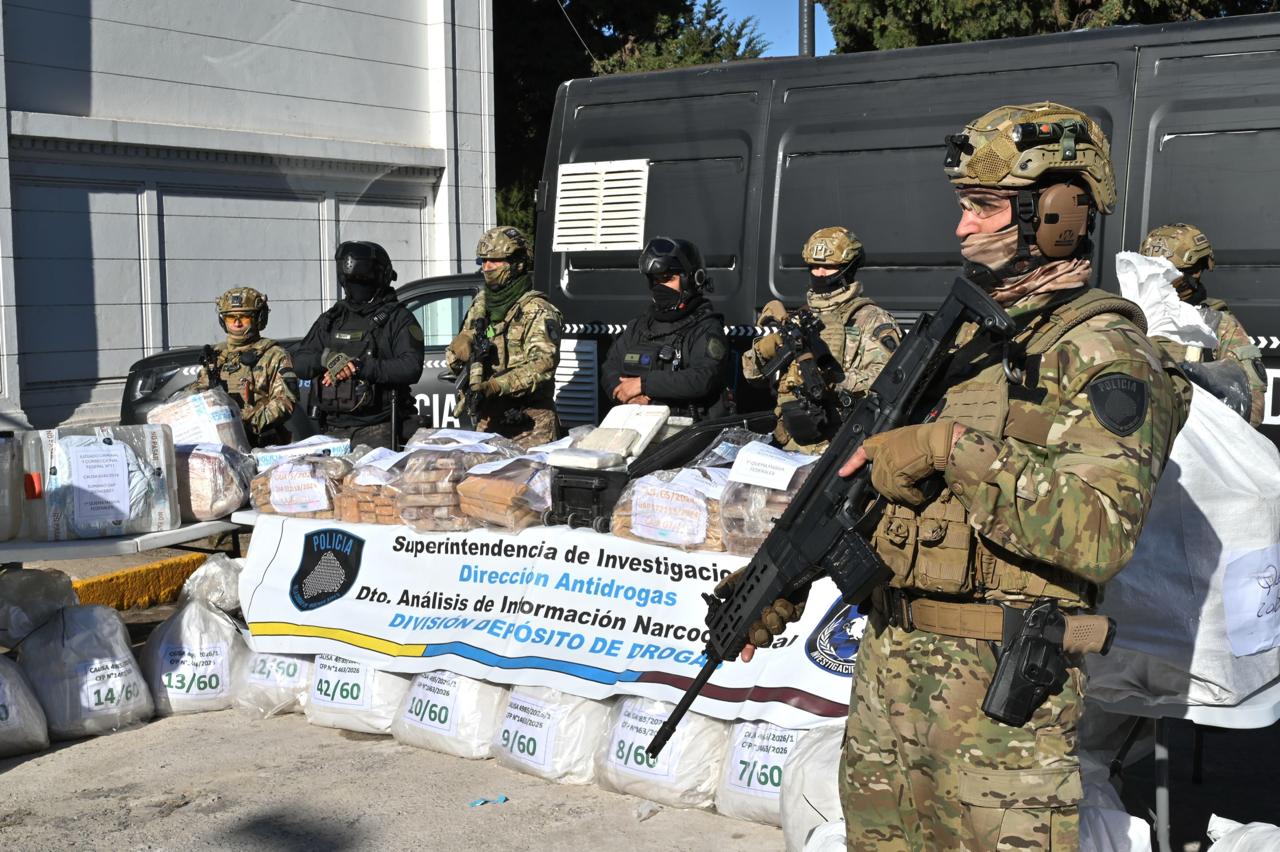 la Ciudad quemó casi 1.000 kilos de droga secuestrada en operativos